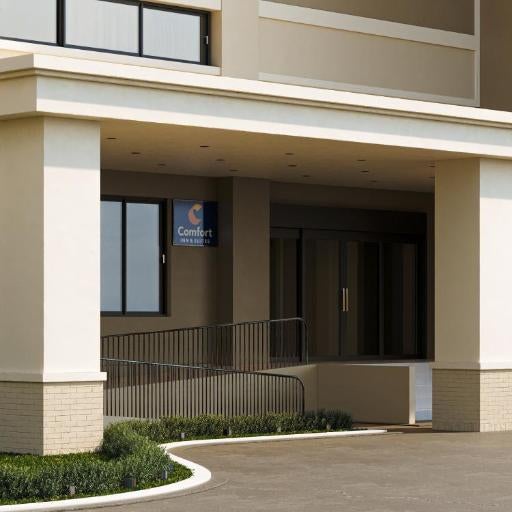 Comfort Inn & Suites Newark Liberty International Airport Thumbnail