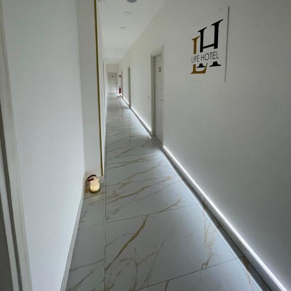 Life Hotel Thumbnail