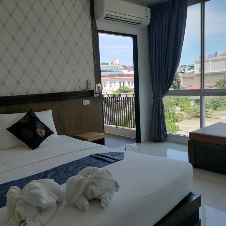 NJ Patong Hotel