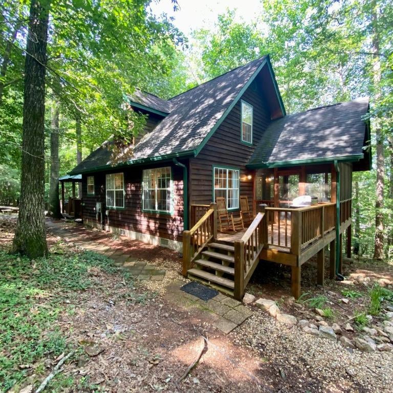 Gold Dust Getaway - 3 Bed, Hot Tub Thumbnail