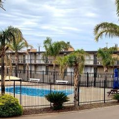 Westland Hotel Motel
