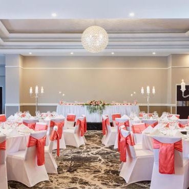 Holiday Inn Warwick Farm By IHG