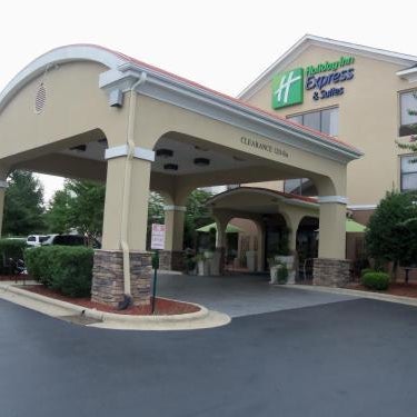 Holiday Inn Express Hotel & Suites Sanford By IHG Thumbnail