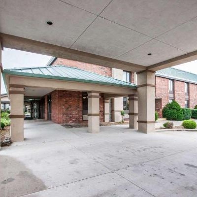 Quality Inn & Suites North Springfield Thumbnail