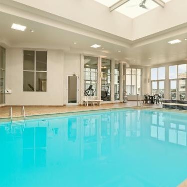 Travelodge by Wyndham Niagara Falls Fallsview Thumbnail