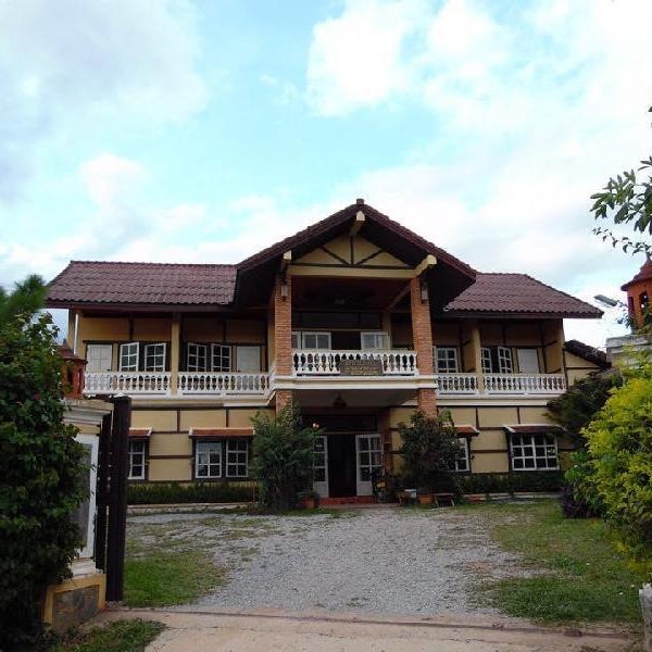 The Hillside Residence
