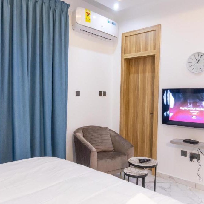 Classy Studio Apartment, East Airport Thumbnail