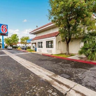 Motel 6-Kingman, AZ - Route 66 East Thumbnail