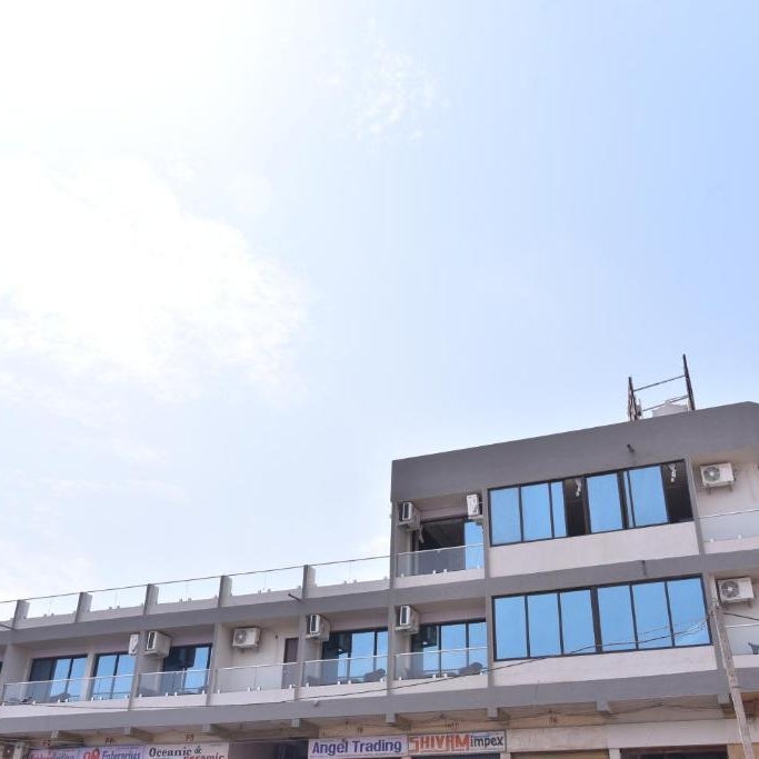Hotel Savera Inn Thumbnail
