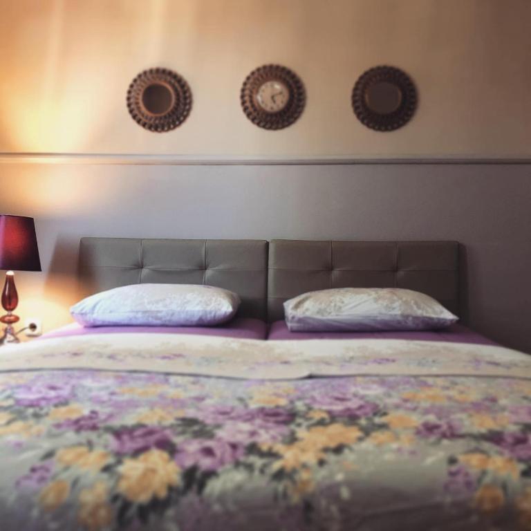 Struga Rooms-Dhoma-Sobi Thumbnail