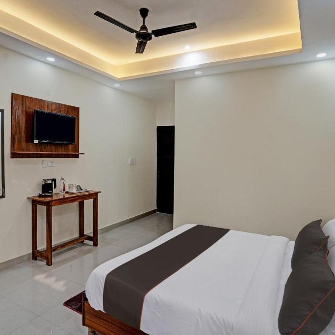 Treebo Luxury Stay Premium Inn