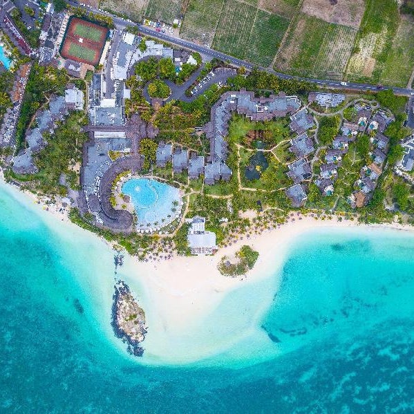 LUX* Belle Mare Thumbnail