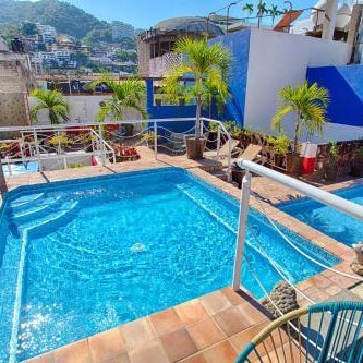 La Iguana Vallarta LGBT Experience - Romantic Zone Thumbnail