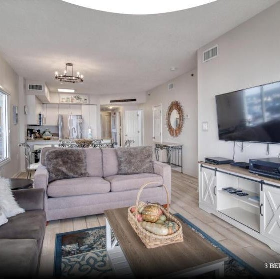 Stunning Oceanfront Condo with Resort Amenities condo Thumbnail