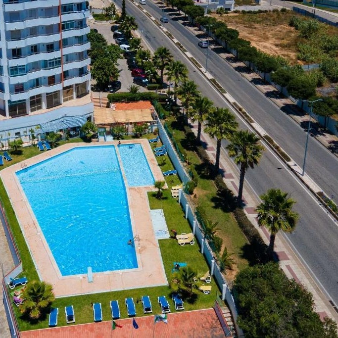 OliLou - Silhueta Citadina
