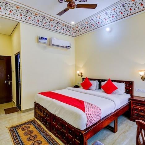 Hotel Dev Palace