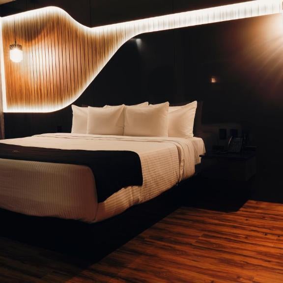 Hotel Yoru Thumbnail