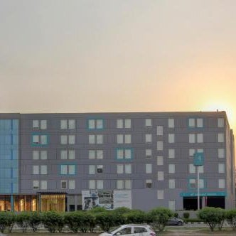 Sunday Hotel Chandigarh Zirakpur Thumbnail