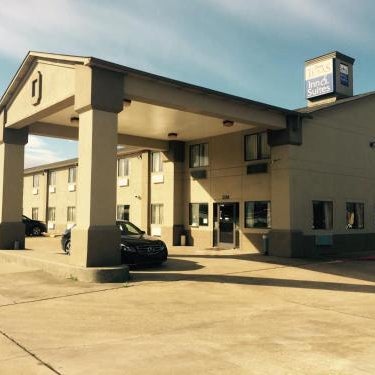 Texas Inn and Suites Lufkin Thumbnail