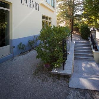 Logis Hotel & Restaurant Le Carnot