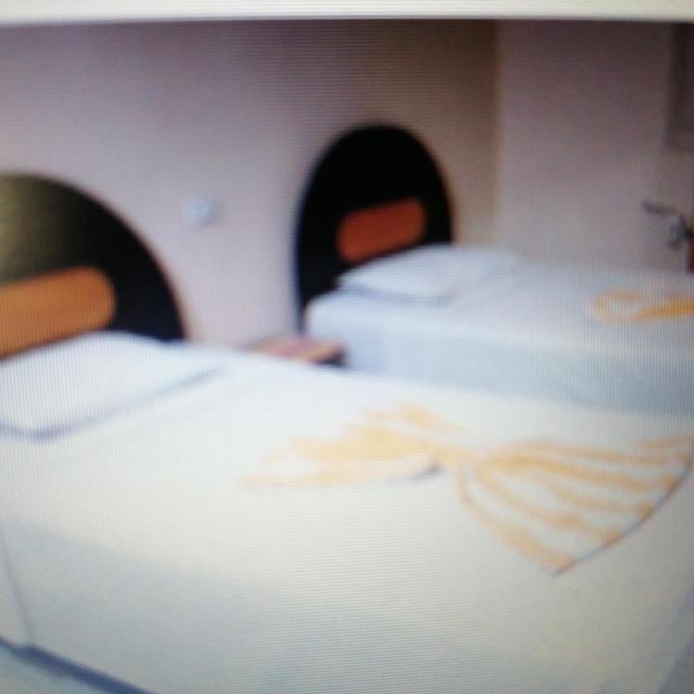 Bob Marley Peace hotel luxor Thumbnail