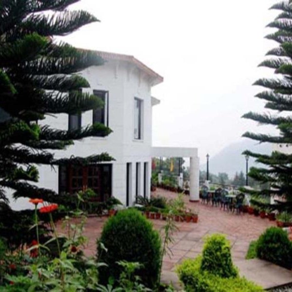 8fold-Pinecrest by LaRiSa, Bhimtal