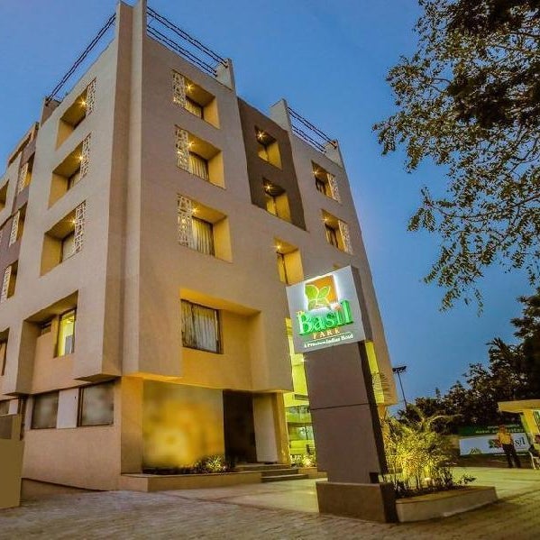 Hotel The Basil Park