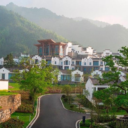 Banyan Tree Huangshan