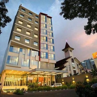 V Hotel Tebet Thumbnail
