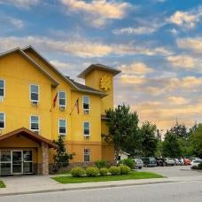 HI Kelowna Hostel Thumbnail