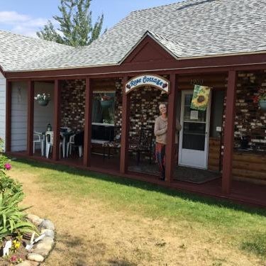 Rose Cottage Bed & Breakfast Thumbnail
