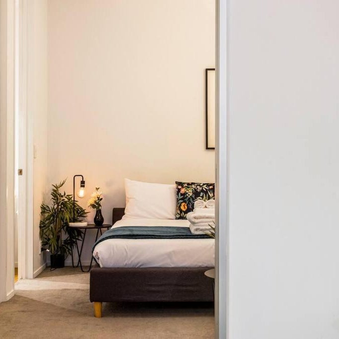 Cosy Queen St 1-BR apartment Thumbnail