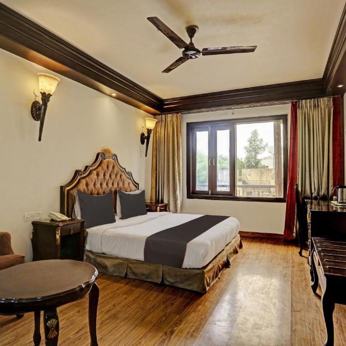 Super Townhouse The Royce New Friends Colony Thumbnail