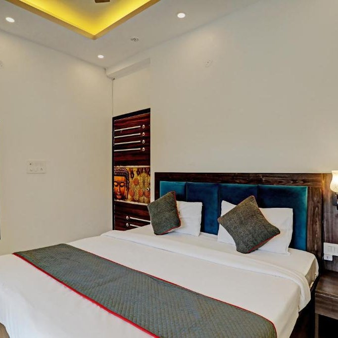 Super Collection O Sector 55 Noida Near Noida Stadium