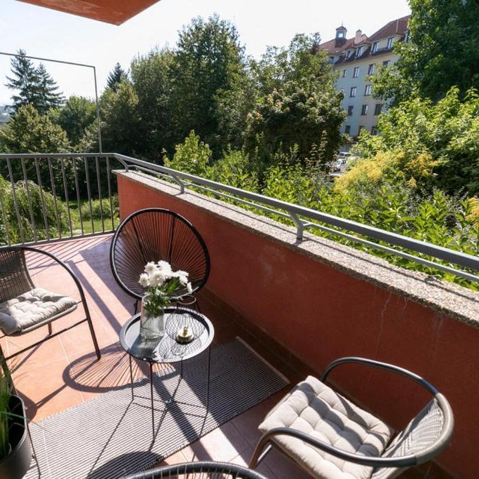 ALURE RESIDENCES 2 & 24h self check-in, parking in the garage in the apartment building included, new building, terrace, green location with a forest park with a lake, children's playground Thumbnail