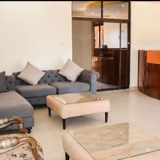 Ubuntu Palace Hotel Thumbnail