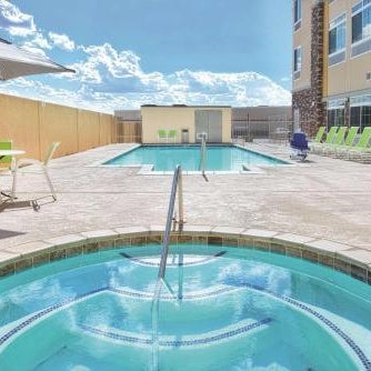 La Quinta Inn & Suites by Wyndham Monahans Thumbnail