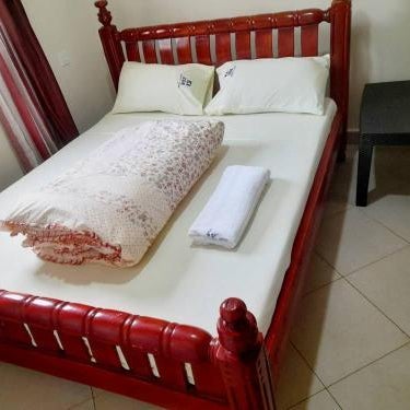 Zoe Heights Guest House Thumbnail
