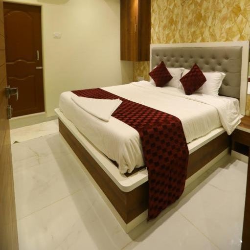 Hotel Samruddhi Comfort Stay - Airoli