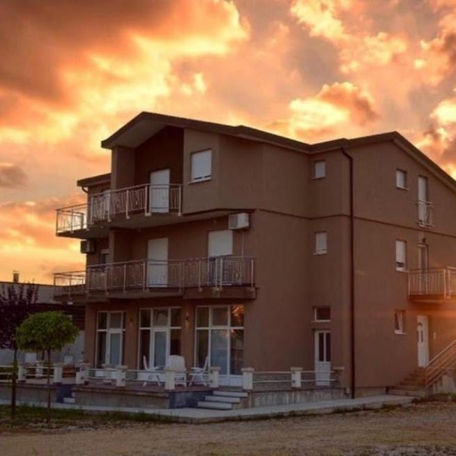 Villa Aurora Thumbnail