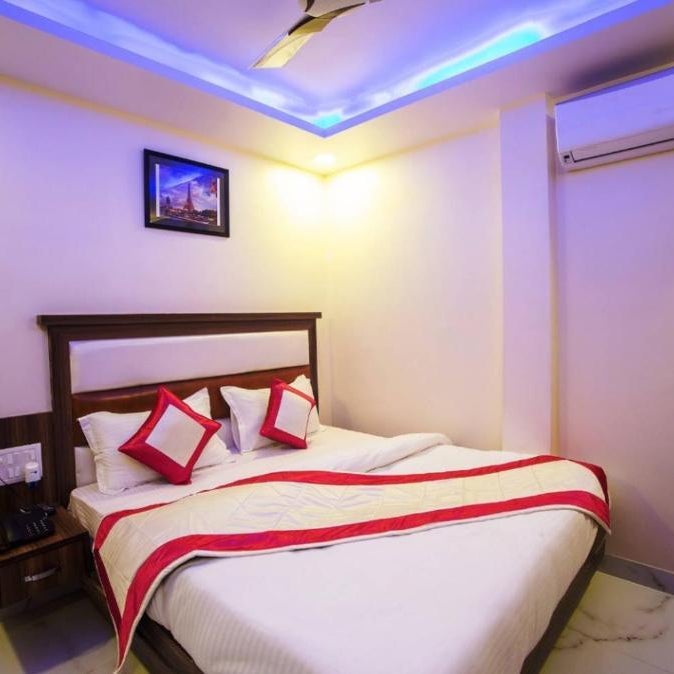 Qotel Hotel AT Residency Kaushambi Anand Vihar Thumbnail
