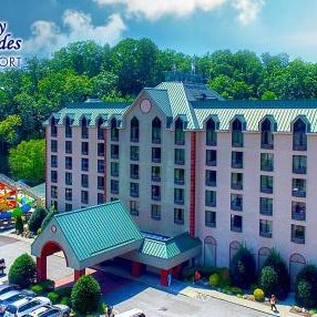 Country Cascades Waterpark Resort Thumbnail