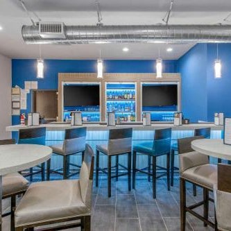 Clarion Inn & Suites DFW North Thumbnail