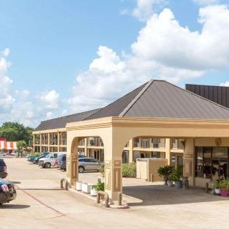 Super 8 by Wyndham Longview/North Thumbnail