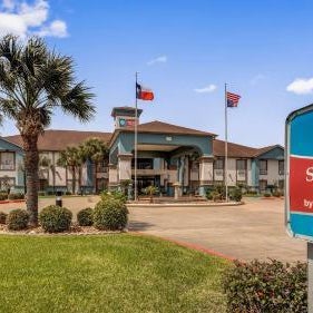 SureStay Plus Hotel by Best Western Alvin Thumbnail