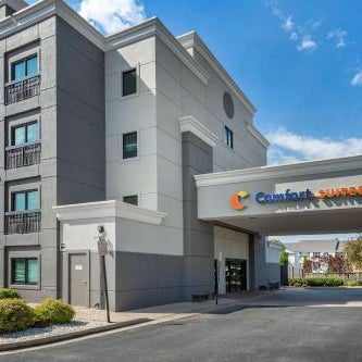 Holiday Inn Express & Suites Leesburg - Historic District by IHG Thumbnail