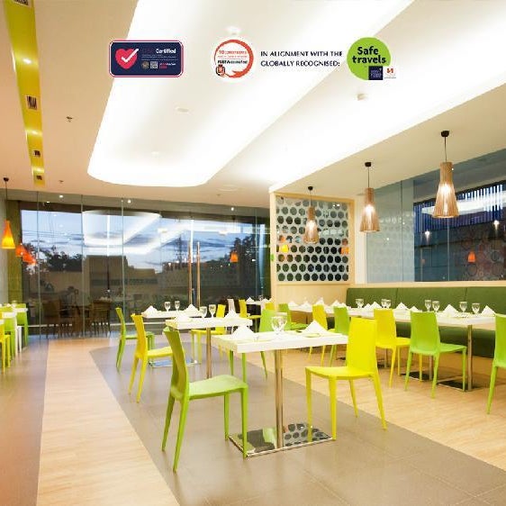 Zest Hotel Jemursari Thumbnail