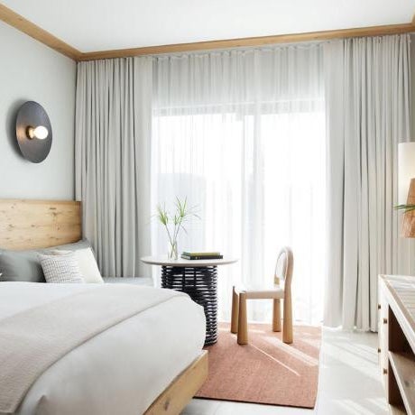 Hotel Indigo Grand Cayman By IHG Thumbnail