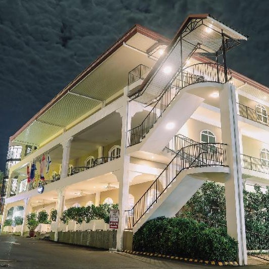 Kingsleys Hotel and Gastro Pub