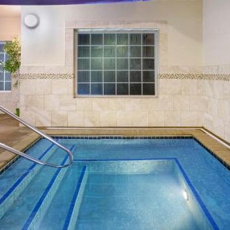 La Quinta Inn & Suites by Wyndham Dickinson Thumbnail
